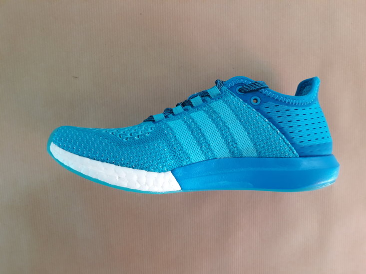 Adidas shoes outlet cosmic boost